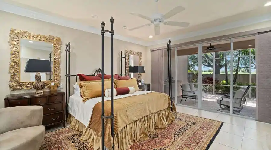 7322 Regina Royale, #33, Florida 34238, United States, 3 Bedrooms Bedrooms, 5 Rooms Rooms,3 BathroomsBathrooms,Condo,For Sale,Regina,1071876