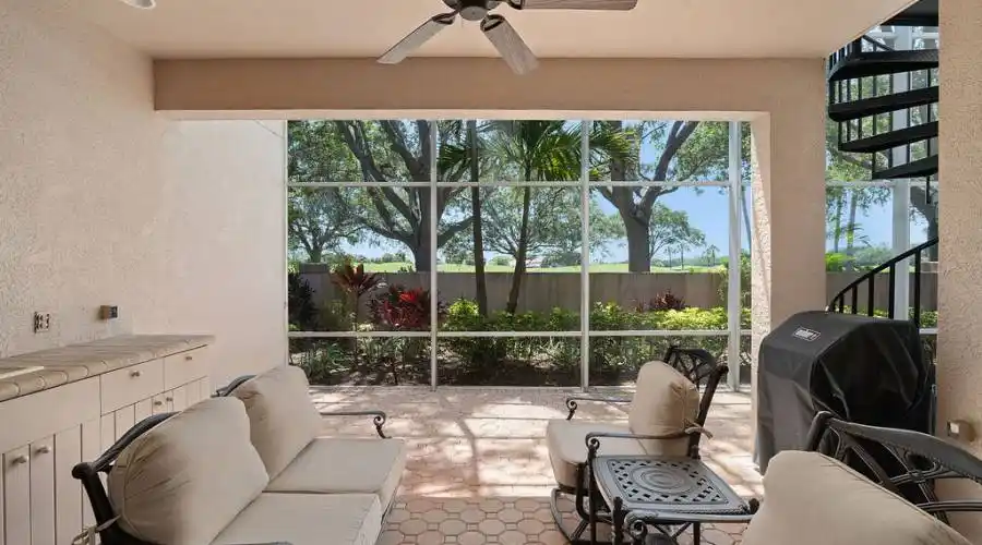 7322 Regina Royale, #33, Florida 34238, United States, 3 Bedrooms Bedrooms, 5 Rooms Rooms,3 BathroomsBathrooms,Condo,For Sale,Regina,1071876