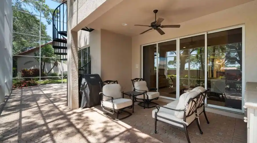 7322 Regina Royale, #33, Florida 34238, United States, 3 Bedrooms Bedrooms, 5 Rooms Rooms,3 BathroomsBathrooms,Condo,For Sale,Regina,1071876