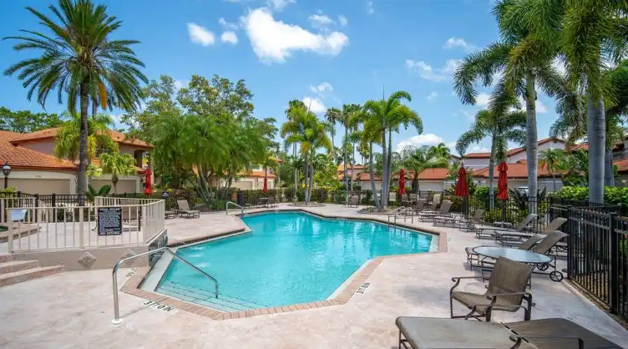 7322 Regina Royale, #33, Florida 34238, United States, 3 Bedrooms Bedrooms, 5 Rooms Rooms,3 BathroomsBathrooms,Condo,For Sale,Regina,1071876