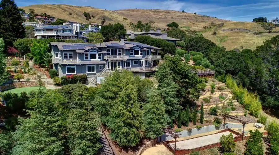 88 Paseo Mirasol, Belvedere Tiburon, California 94920, United States, 5 Bedrooms Bedrooms, ,4.5 BathroomsBathrooms,Residential,For Sale,88 Paseo Mirasol,1073891