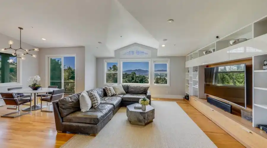 88 Paseo Mirasol, Belvedere Tiburon, California 94920, United States, 5 Bedrooms Bedrooms, ,4.5 BathroomsBathrooms,Residential,For Sale,88 Paseo Mirasol,1073891