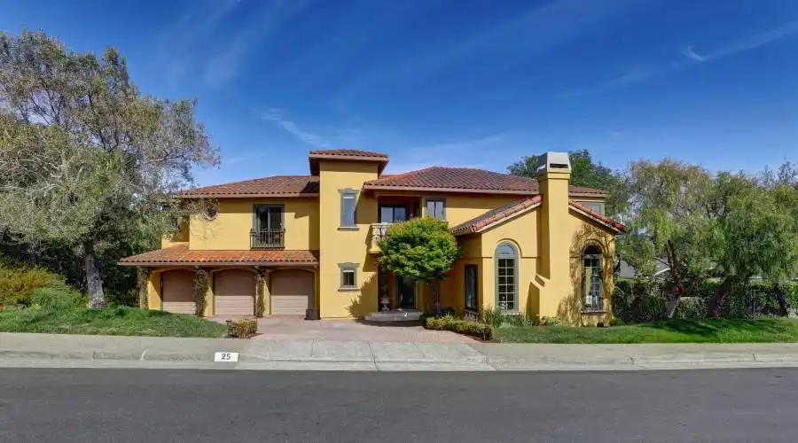 25 Turtle Rock Ct, Belvedere Tiburon, California 94920, United States, 6 Bedrooms Bedrooms, ,4.5 BathroomsBathrooms,Residential,For Sale,25 Turtle Rock Ct,1073996