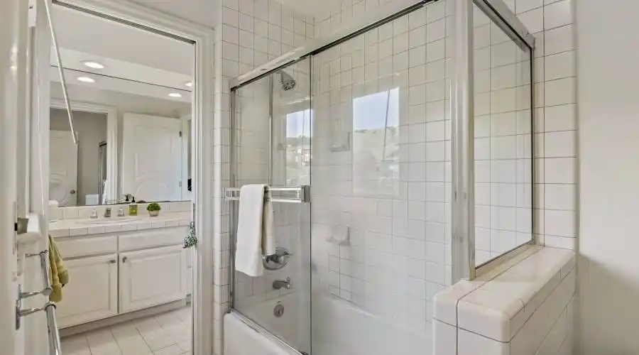25 Turtle Rock Ct, Belvedere Tiburon, California 94920, United States, 6 Bedrooms Bedrooms, ,4.5 BathroomsBathrooms,Residential,For Sale,25 Turtle Rock Ct,1073996