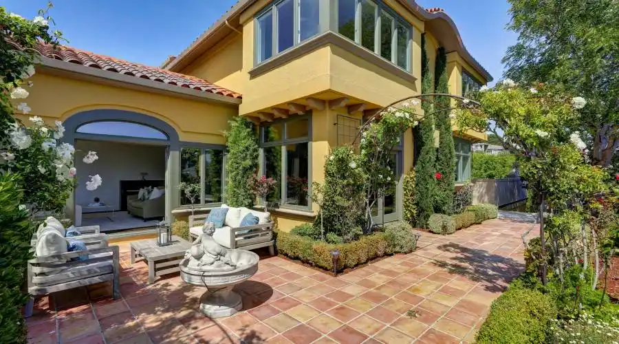 25 Turtle Rock Ct, Belvedere Tiburon, California 94920, United States, 6 Bedrooms Bedrooms, ,4.5 BathroomsBathrooms,Residential,For Sale,25 Turtle Rock Ct,1073996