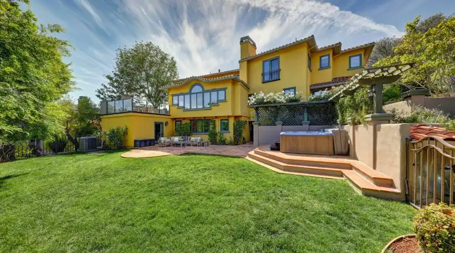 25 Turtle Rock Ct, Belvedere Tiburon, California 94920, United States, 6 Bedrooms Bedrooms, ,4.5 BathroomsBathrooms,Residential,For Sale,25 Turtle Rock Ct,1073996