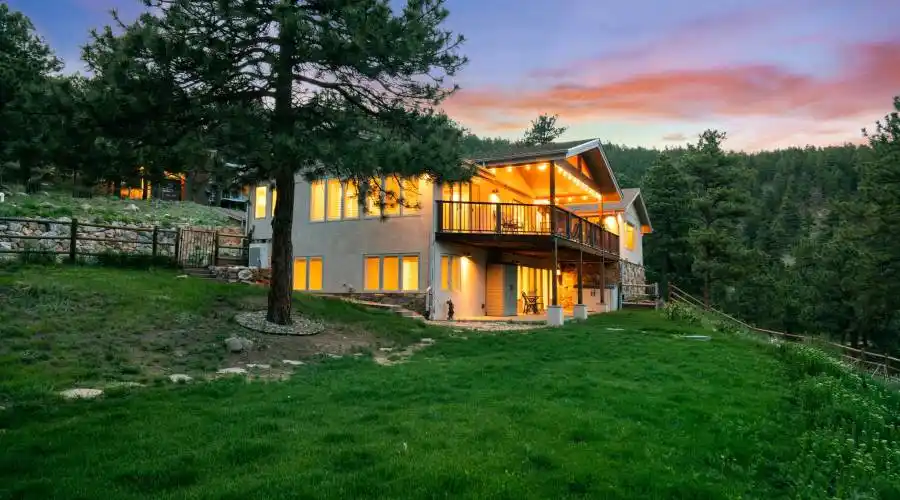 130 Seven Hills Drive, Boulder, Colorado 80302, United States, 3 Bedrooms Bedrooms, 13 Rooms Rooms,3 BathroomsBathrooms,Residential,For Sale,Seven Hills,1075893