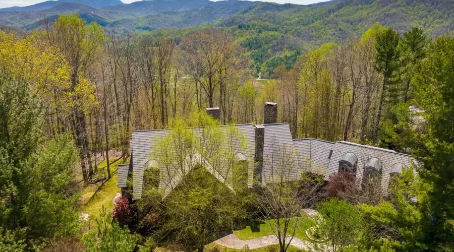 1676 valle cay DR, Boone, North Carolina 28692, United States, ,Residential,For Sale,1676 valle cay DR,1078658