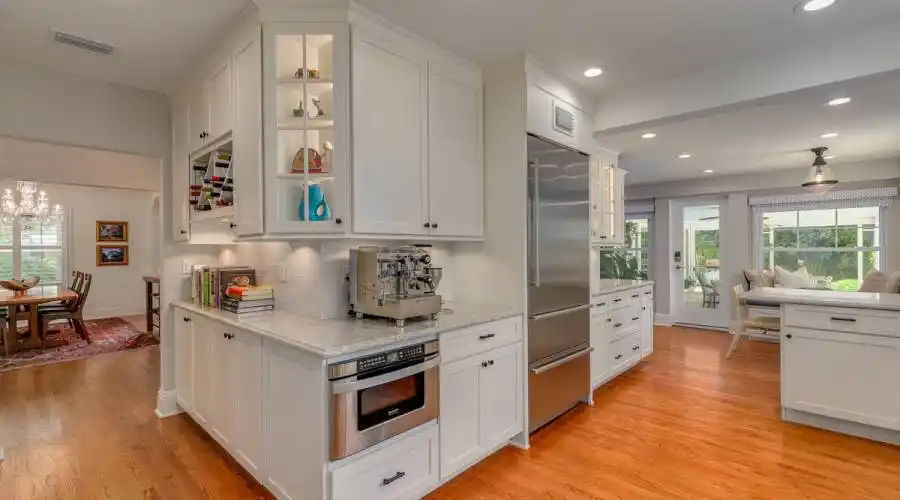 620 26th Ave N, St Petersburg, Florida, United States, 4 Bedrooms Bedrooms, 8 Rooms Rooms,3 BathroomsBathrooms,Residential,For Sale,26th Ave,1079096