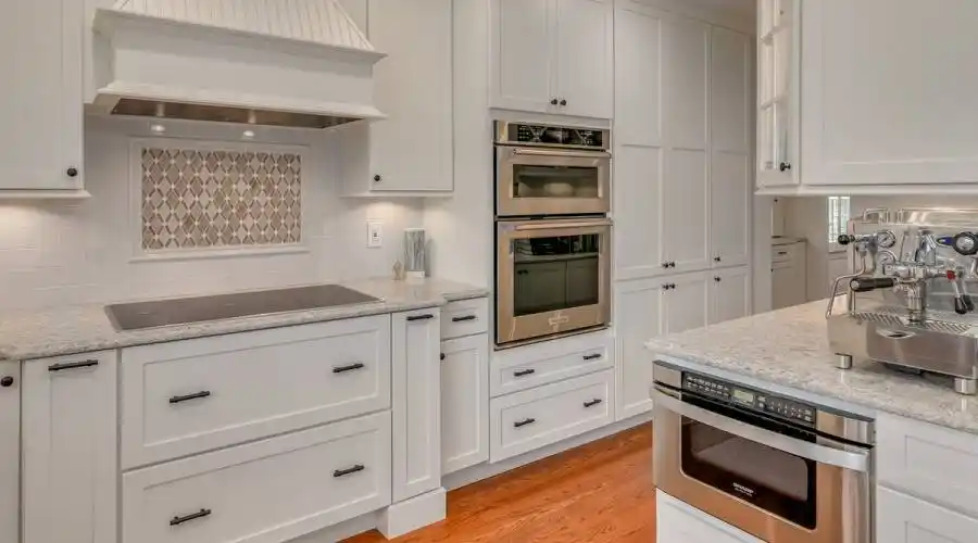 620 26th Ave N, St Petersburg, Florida, United States, 4 Bedrooms Bedrooms, 8 Rooms Rooms,3 BathroomsBathrooms,Residential,For Sale,26th Ave,1079096
