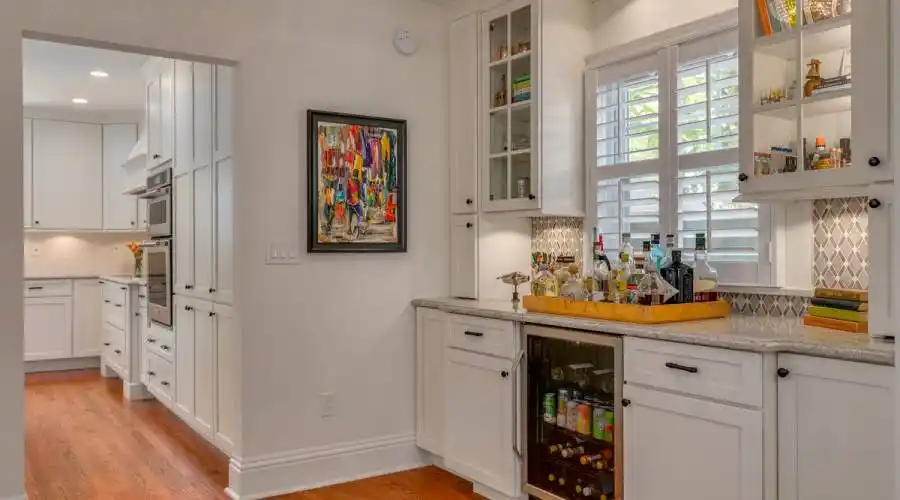 620 26th Ave N, St Petersburg, Florida, United States, 4 Bedrooms Bedrooms, 8 Rooms Rooms,3 BathroomsBathrooms,Residential,For Sale,26th Ave,1079096