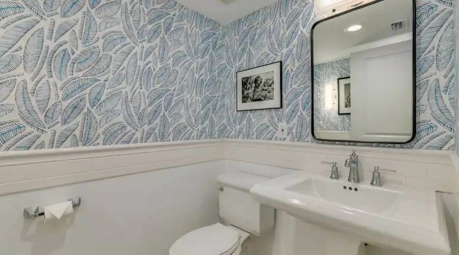 620 26th Ave N, St Petersburg, Florida, United States, 4 Bedrooms Bedrooms, 8 Rooms Rooms,3 BathroomsBathrooms,Residential,For Sale,26th Ave,1079096