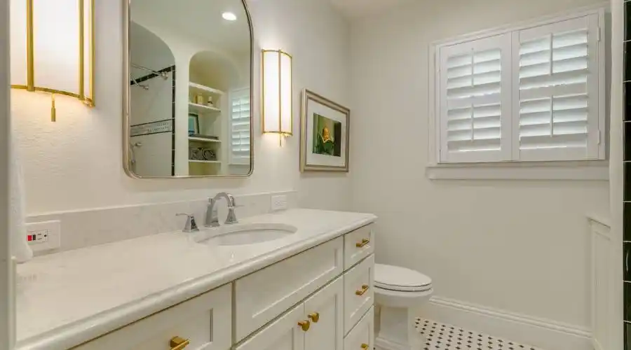 620 26th Ave N, St Petersburg, Florida, United States, 4 Bedrooms Bedrooms, 8 Rooms Rooms,3 BathroomsBathrooms,Residential,For Sale,26th Ave,1079096