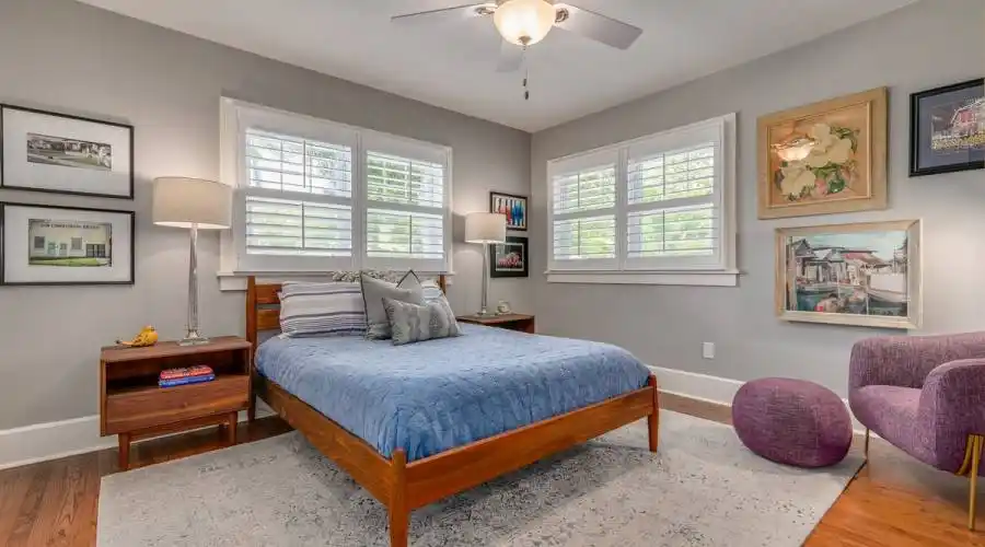620 26th Ave N, St Petersburg, Florida, United States, 4 Bedrooms Bedrooms, 8 Rooms Rooms,3 BathroomsBathrooms,Residential,For Sale,26th Ave,1079096
