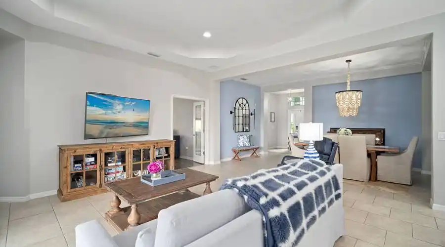 12704 Halfmoon Lake Ter- Florida 34211- United States, 3 Bedrooms Bedrooms, 5 Rooms Rooms,2 BathroomsBathrooms,Residential,For Sale,Halfmoon Lake,1081298