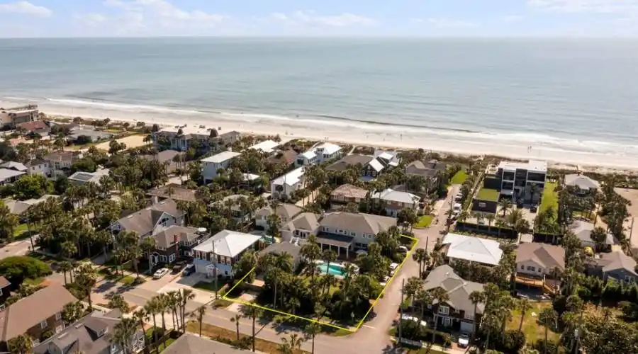 620 Beach Avenue, Atlantic Beach, Florida, United States, 5 Bedrooms Bedrooms, ,4 BathroomsBathrooms,Residential,For Sale,Beach Avenue,1085309