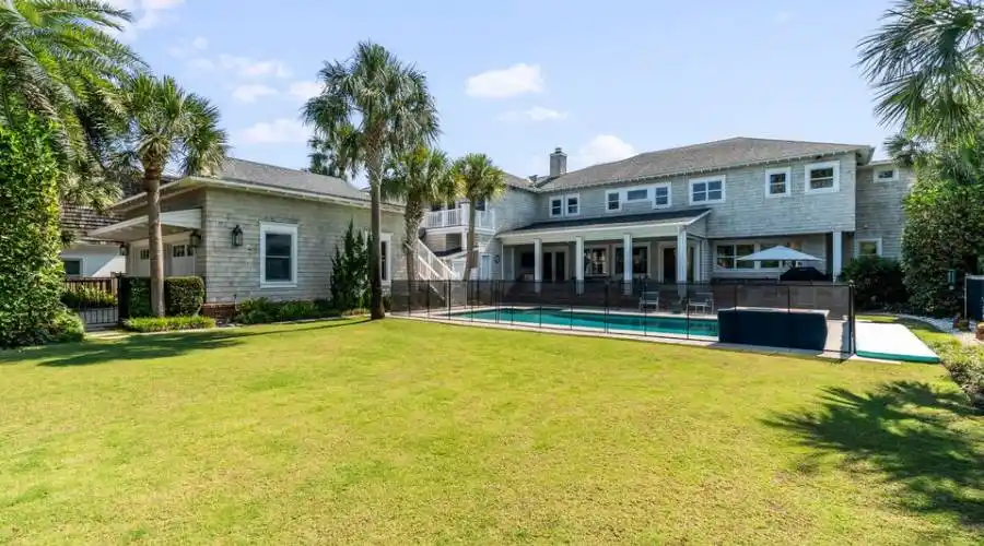 620 Beach Avenue, Atlantic Beach, Florida, United States, 5 Bedrooms Bedrooms, ,4 BathroomsBathrooms,Residential,For Sale,Beach Avenue,1085309
