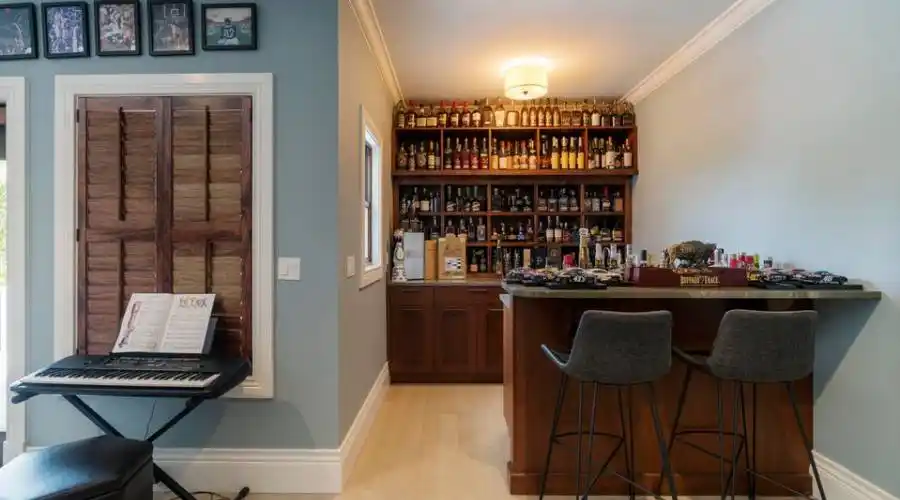 620 Beach Avenue, Atlantic Beach, Florida, United States, 5 Bedrooms Bedrooms, ,4 BathroomsBathrooms,Residential,For Sale,Beach Avenue,1085309
