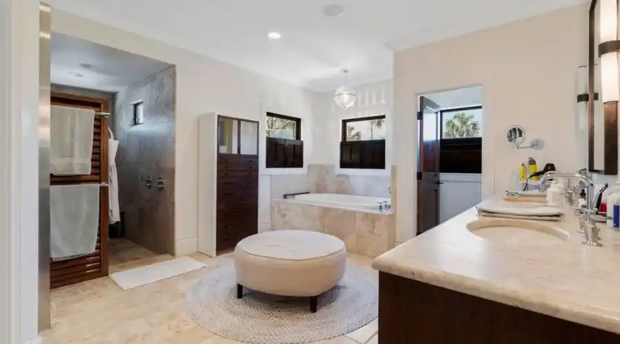 620 Beach Avenue, Atlantic Beach, Florida, United States, 5 Bedrooms Bedrooms, ,4 BathroomsBathrooms,Residential,For Sale,Beach Avenue,1085309