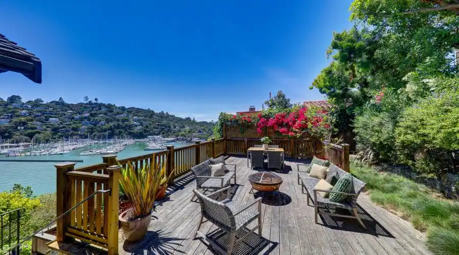 37 Alcatraz Avenue, Belvedere, California 94920, United States, 5 Bedrooms Bedrooms, ,5.5 BathroomsBathrooms,Residential,For Sale,37 Alcatraz Avenue,1085880