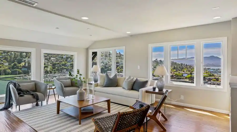37 Alcatraz Avenue, Belvedere, California 94920, United States, 5 Bedrooms Bedrooms, ,5.5 BathroomsBathrooms,Residential,For Sale,37 Alcatraz Avenue,1085880