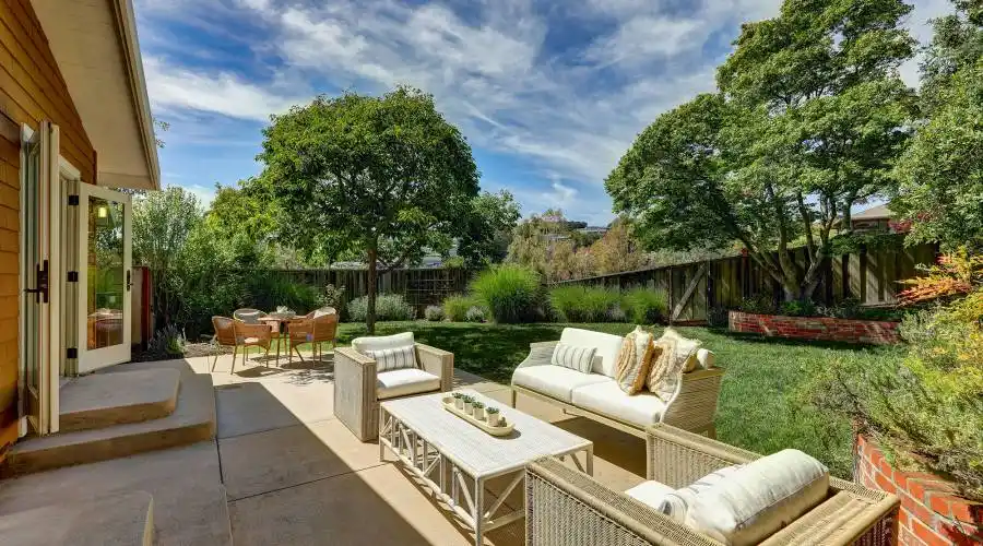 1 Felipa Court, Tiburon, California 94920, United States, 4 Bedrooms Bedrooms, ,3 BathroomsBathrooms,Residential,For Sale,1 Felipa Court,1089945