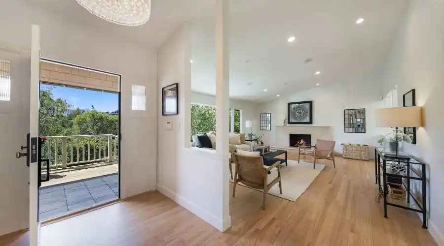 1 Felipa Court, Tiburon, California 94920, United States, 4 Bedrooms Bedrooms, ,3 BathroomsBathrooms,Residential,For Sale,1 Felipa Court,1089945