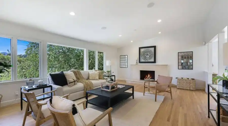 1 Felipa Court, Tiburon, California 94920, United States, 4 Bedrooms Bedrooms, ,3 BathroomsBathrooms,Residential,For Sale,1 Felipa Court,1089945
