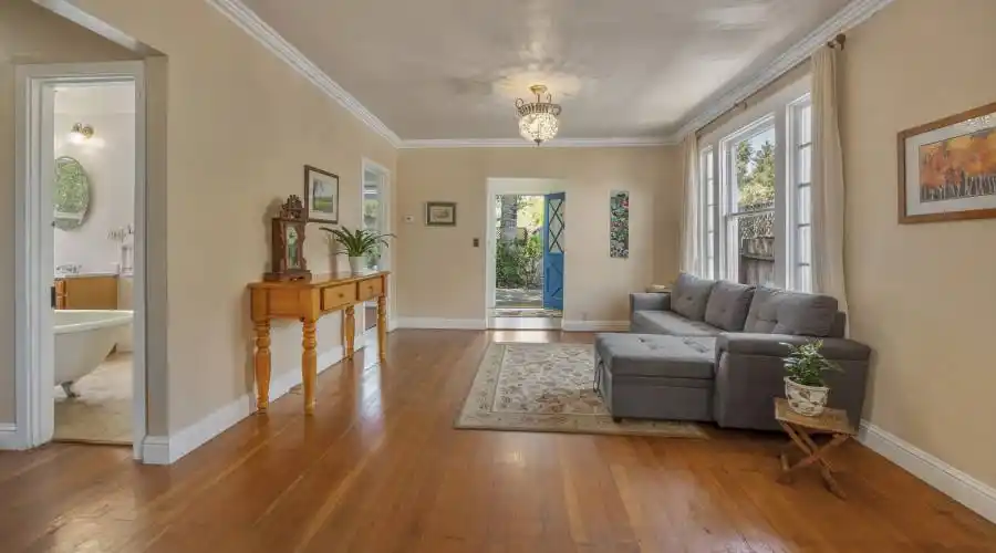 3355 S. Gravenstein Highway, Sebastopol, California 95472, United States, 3 Bedrooms Bedrooms, 2 Rooms Rooms,Residential,For Sale,S. Gravenstein,1090322