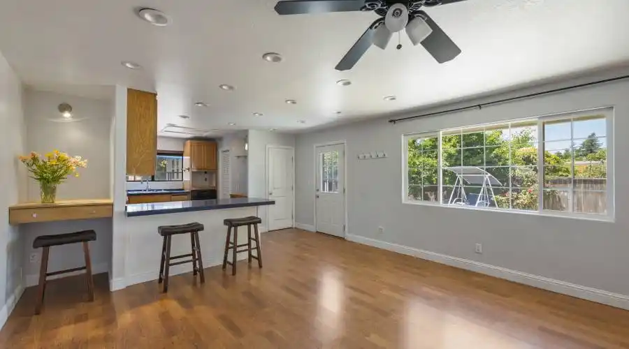 3355 S. Gravenstein Highway, Sebastopol, California 95472, United States, 3 Bedrooms Bedrooms, 2 Rooms Rooms,Residential,For Sale,S. Gravenstein,1090322