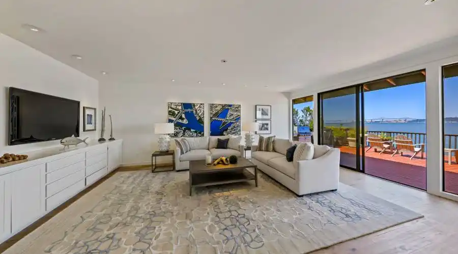 79 St Thomas Way, Belvedere Tiburon, California, 94920, United States, 4 Bedrooms Bedrooms, ,4.5 BathroomsBathrooms,Residential,For Sale,79 St Thomas Way,1096924