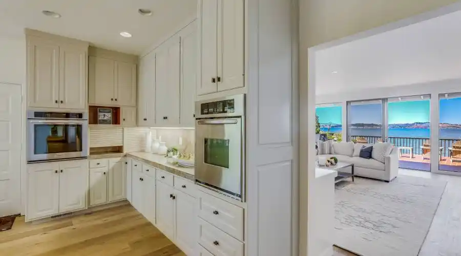 79 St Thomas Way, Belvedere Tiburon, California, 94920, United States, 4 Bedrooms Bedrooms, ,4.5 BathroomsBathrooms,Residential,For Sale,79 St Thomas Way,1096924