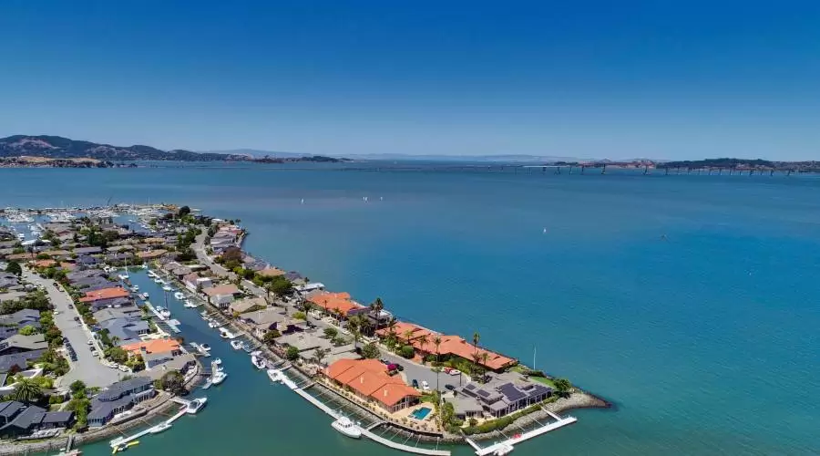 79 St Thomas Way, Belvedere Tiburon, California 94920, United States, 4 Bedrooms Bedrooms, ,4.5 BathroomsBathrooms,Residential,For Sale,79 St Thomas Way,1096924