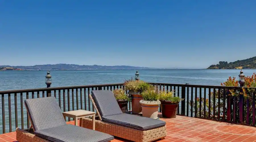 79 St Thomas Way, Belvedere Tiburon, California, 94920, United States, 4 Bedrooms Bedrooms, ,4.5 BathroomsBathrooms,Residential,For Sale,79 St Thomas Way,1096924