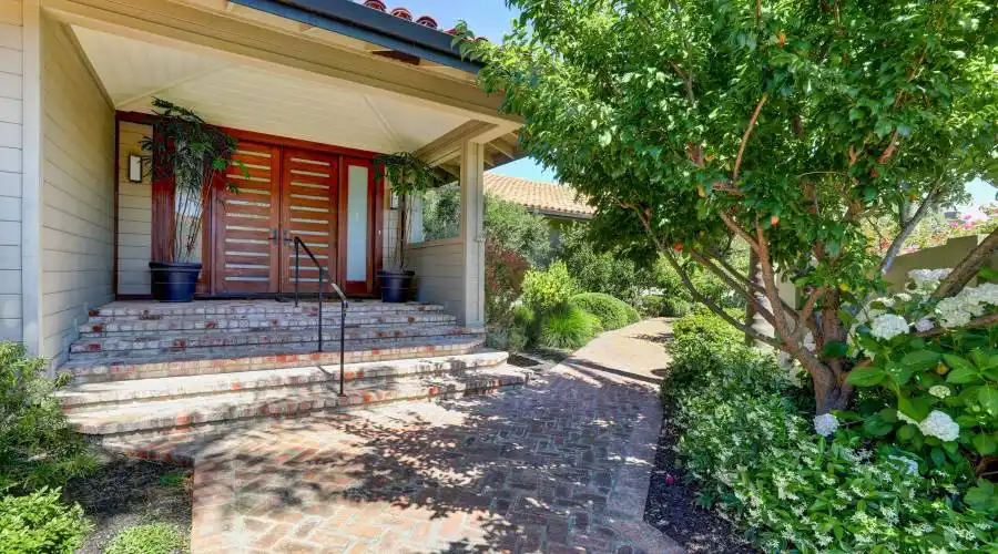 79 St Thomas Way, Belvedere Tiburon, California, 94920, United States, 4 Bedrooms Bedrooms, ,4.5 BathroomsBathrooms,Residential,For Sale,79 St Thomas Way,1096924
