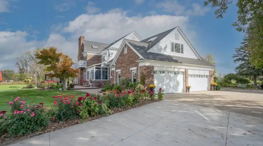 62543 Havenridge, Lenox, Michigan 48048, United States, 5 Bedrooms Bedrooms, ,5 BathroomsBathrooms,Residential,Residential,Havenridge,1098600