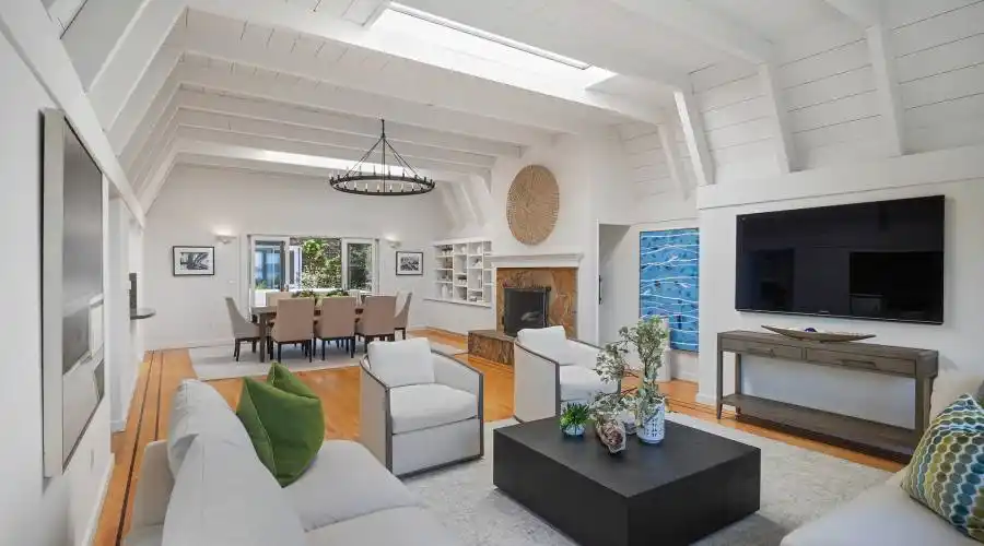 36 Bay Vista Dr, Mill Valley, California 94941, United States, 5 Bedrooms Bedrooms, ,2.5 BathroomsBathrooms,Residential,For Sale,36 Bay Vista Dr,1103250
