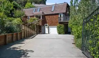 36 Bay Vista Dr, Mill Valley, California 94941, United States, 5 Bedrooms Bedrooms, ,2.5 BathroomsBathrooms,Residential,For Sale,36 Bay Vista Dr,1103250