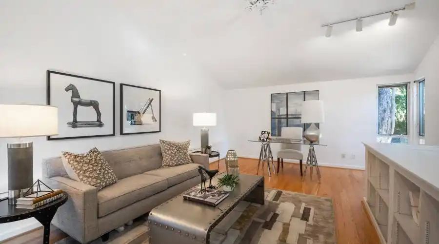 36 Bay Vista Dr, Mill Valley, California 94941, United States, 5 Bedrooms Bedrooms, ,2.5 BathroomsBathrooms,Residential,For Sale,36 Bay Vista Dr,1103250
