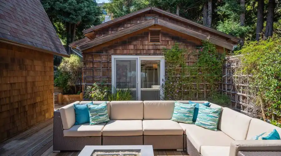 36 Bay Vista Dr, Mill Valley, California 94941, United States, 5 Bedrooms Bedrooms, ,2.5 BathroomsBathrooms,Residential,For Sale,36 Bay Vista Dr,1103250