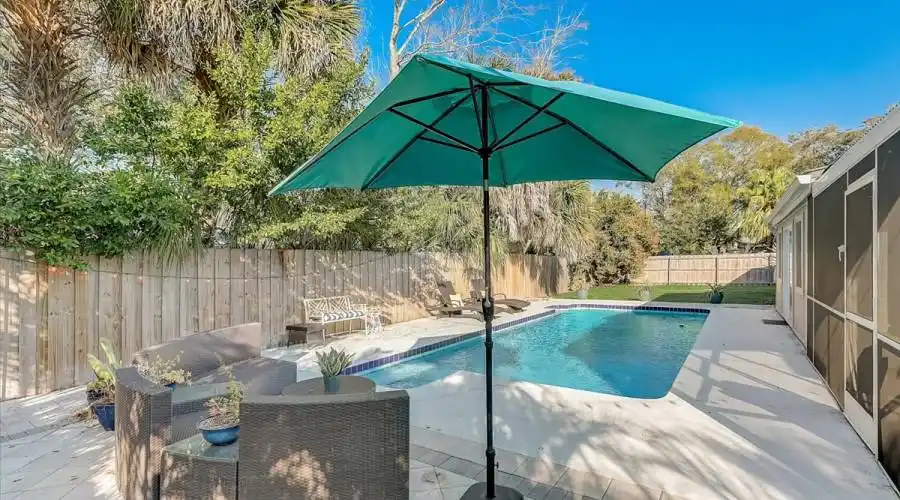 2525 Hibiscus St- Florida 34239- United States, 3 Bedrooms Bedrooms, 5 Rooms Rooms,2 BathroomsBathrooms,Residential,For Sale,Hibiscus,1103252