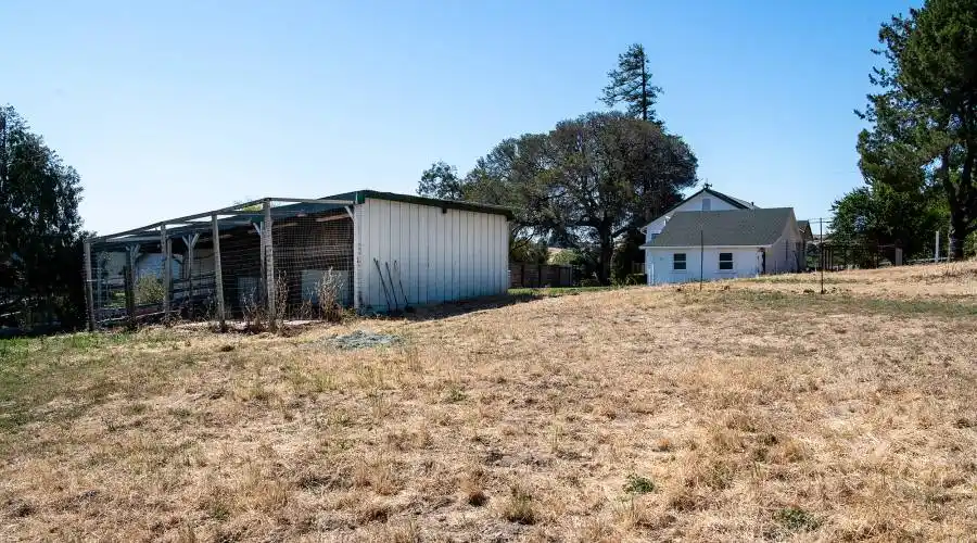 1724 Middle Two Rock Road, Petaluma, California 94952, United States, 2 Bedrooms Bedrooms, ,1 BathroomBathrooms,Residential,For Sale,Middle Two Rock,1105521