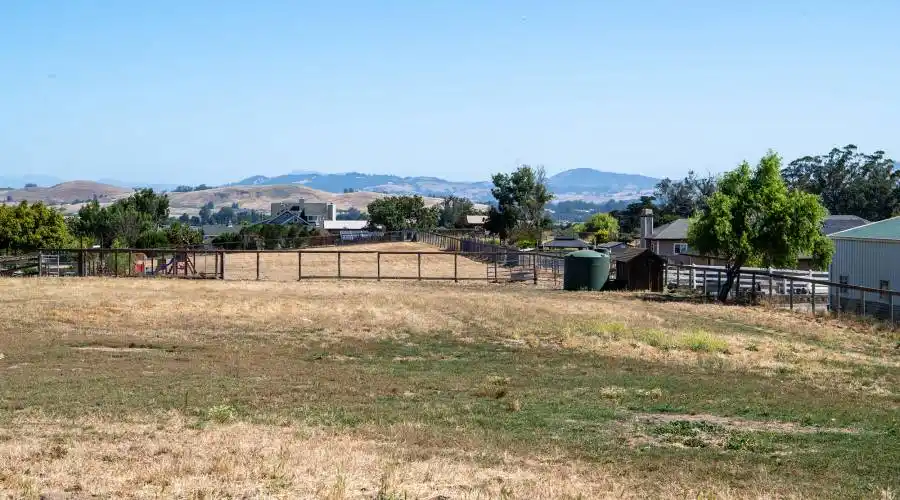 1724 Middle Two Rock Road, Petaluma, California 94952, United States, 2 Bedrooms Bedrooms, ,1 BathroomBathrooms,Residential,For Sale,Middle Two Rock,1105521