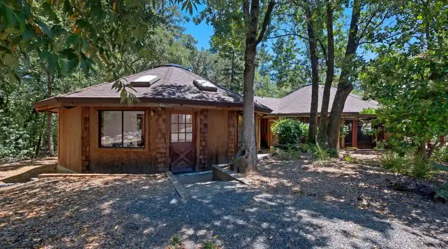 13386 Harrison Grade Place, Sebastopol, California 95472, United States, 1 Bedroom Bedrooms, ,1 BathroomBathrooms,Residential,For Sale,Harrison Grade,1114164
