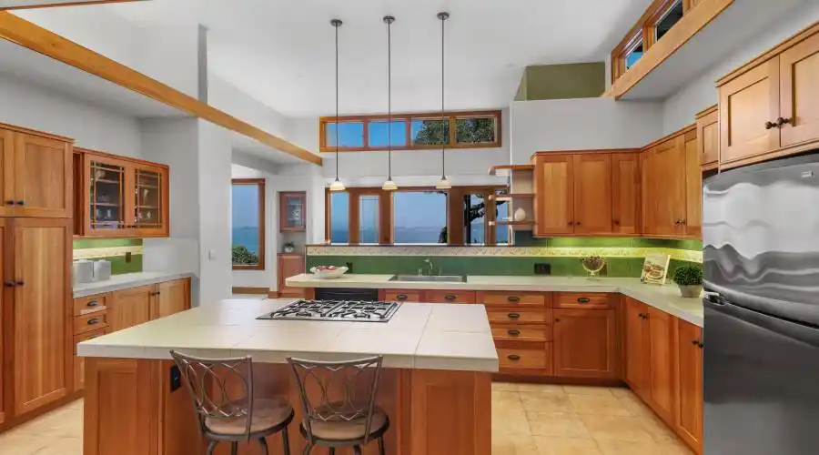 3333 Paradise Drive, Tiburon, California 94920, United States, 3 Bedrooms Bedrooms, 3 Rooms Rooms,Residential,For Sale,Paradise Drive,1115476