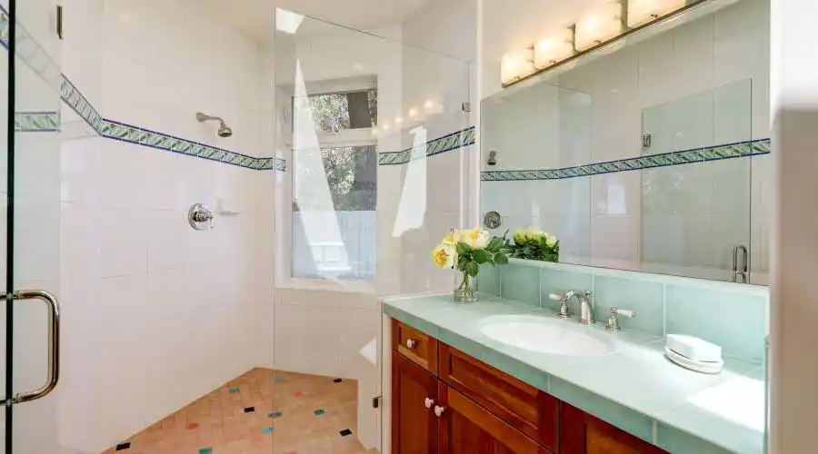 3333 Paradise Drive, Tiburon, California 94920, United States, 3 Bedrooms Bedrooms, 3 Rooms Rooms,Residential,For Sale,Paradise Drive,1115476
