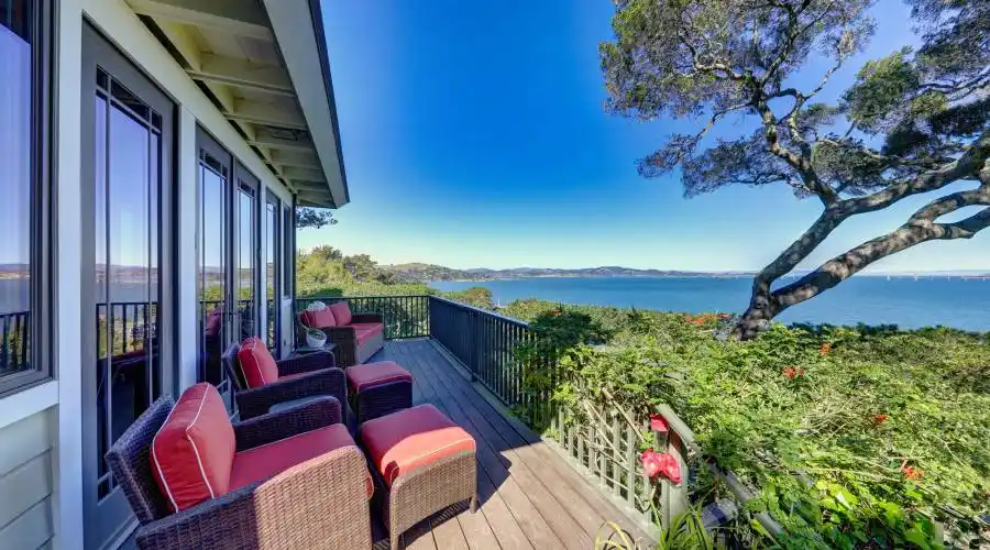 3333 Paradise Drive, Tiburon, California 94920, United States, 3 Bedrooms Bedrooms, 3 Rooms Rooms,Residential,For Sale,Paradise Drive,1115476