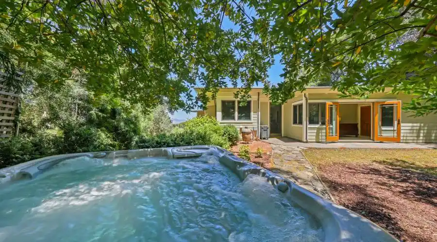 3333 Paradise Drive, Tiburon, California 94920, United States, 3 Bedrooms Bedrooms, 3 Rooms Rooms,Residential,For Sale,Paradise Drive,1115476