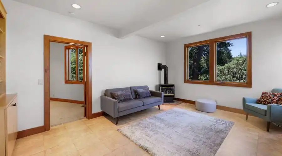 3333 Paradise Drive, Tiburon, California 94920, United States, 3 Bedrooms Bedrooms, 3 Rooms Rooms,Residential,For Sale,Paradise Drive,1115476
