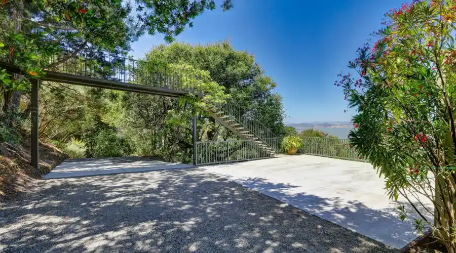 3333 Paradise Drive, Tiburon, California 94920, United States, 3 Bedrooms Bedrooms, 3 Rooms Rooms,Residential,For Sale,Paradise Drive,1115476
